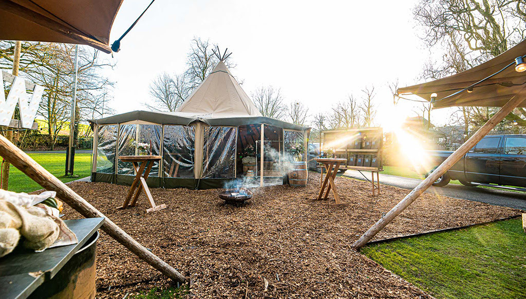 Houtsnippers vloer klaar voor feest